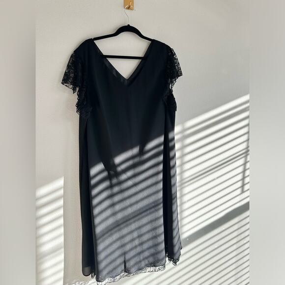 Vintage Studio 1940 Black Dress Lace Trim Lace Flutter Sleeve Size 26W - Picture 2 of 7